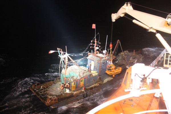 Salvage At Sea